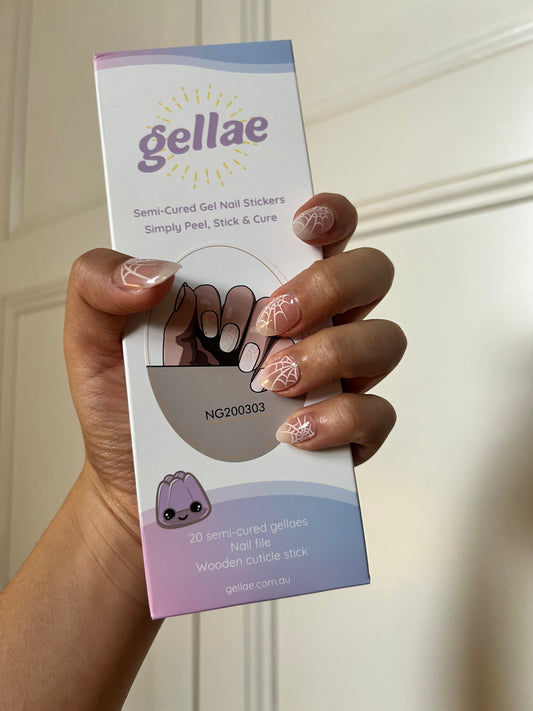 Pearly Dream Webs DIY Semicured Gel Nail Sticker Kit