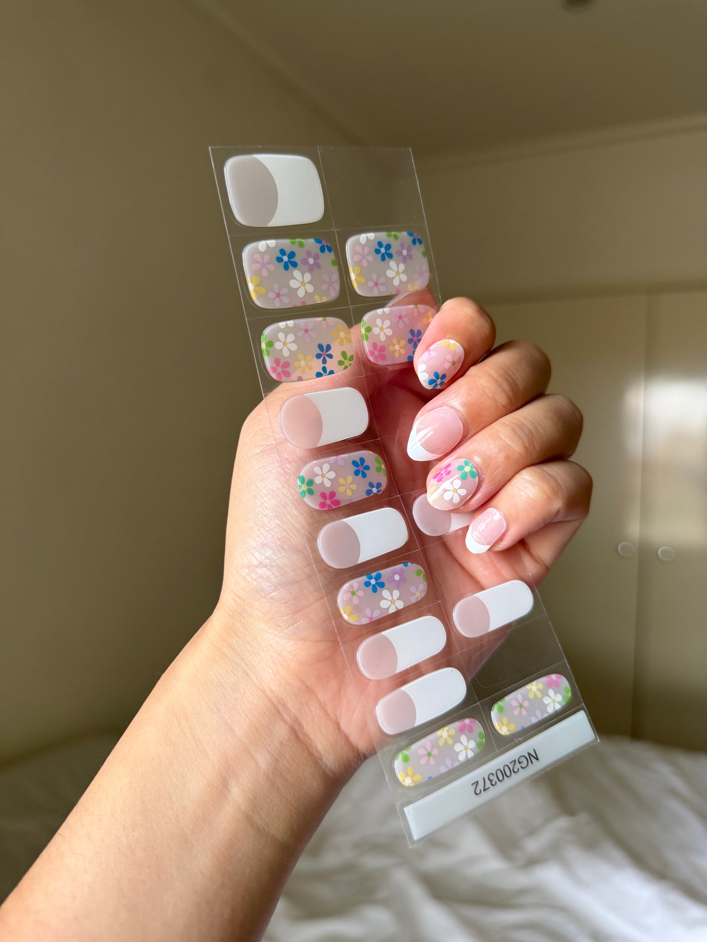 Spring Garden French Tip DIY Semicured Gel Nail Sticker Kit