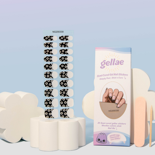 NEW Monochrome Daisy DIY Semicured Gel Nail Sticker Kit Success