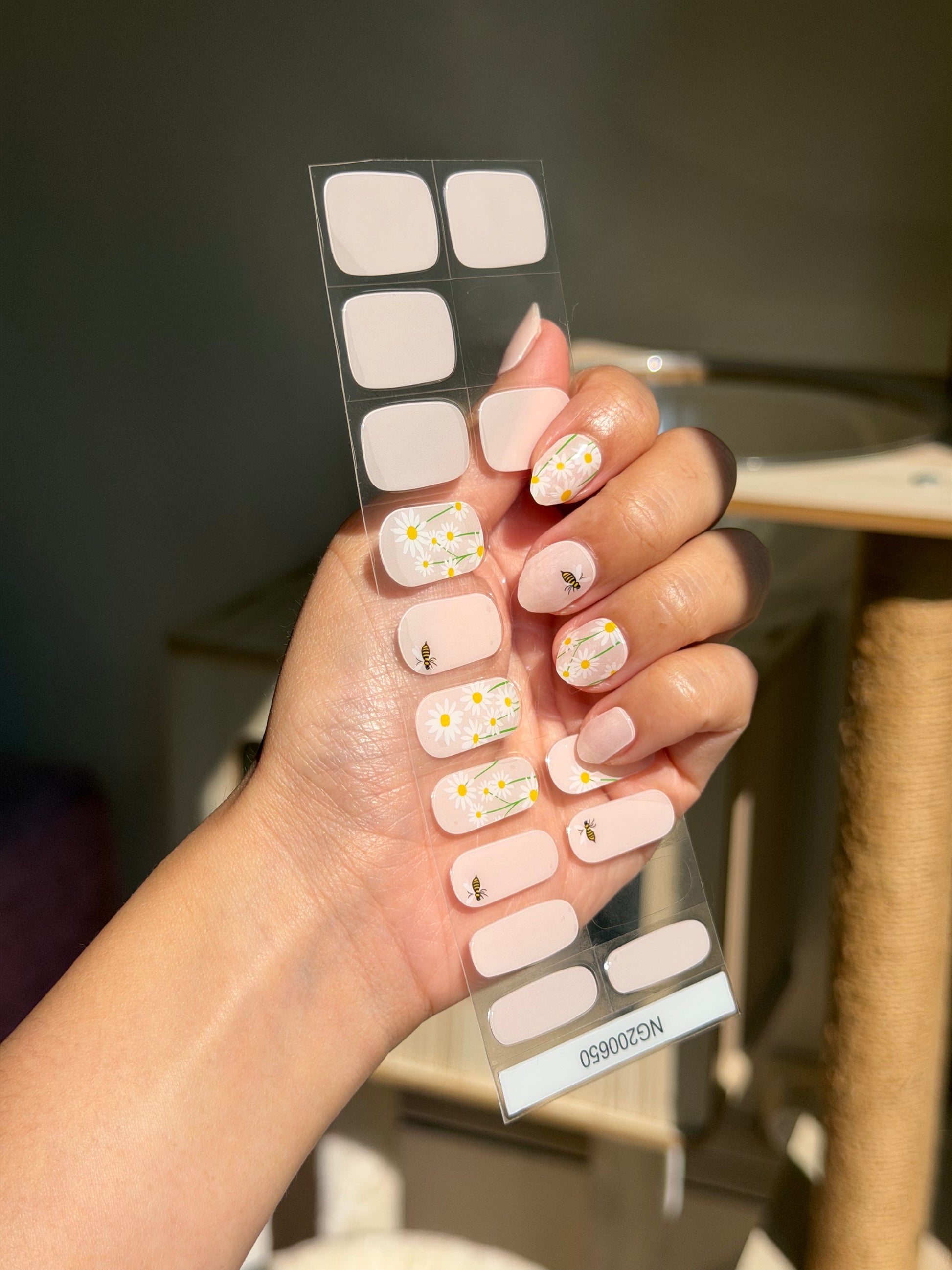 NEW Honeybee Meadow DIY Semicured Gel Nail Sticker Kit