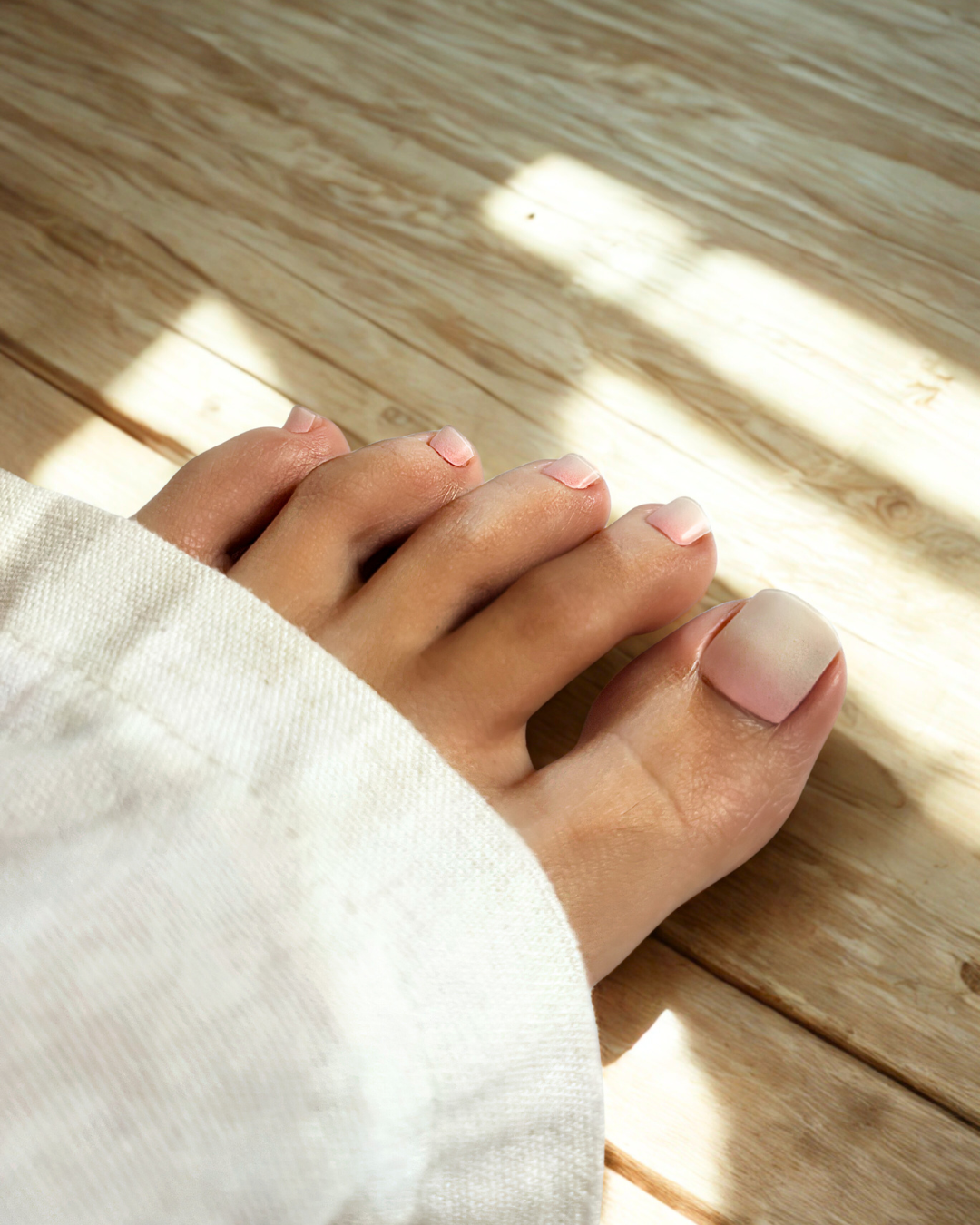 (PEDI/TOES) Soft Pink Ombre Semicured Gel Nail Sticker Kit