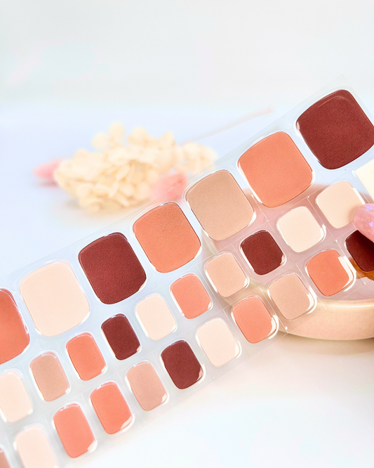 (PEDI/TOES) Nude And Wine Semicured Gel Nail Sticker Kit